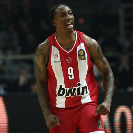 ΠΑΟΚ - Ολυμπιακός 81-92: Με καυτό Λι οι ερυθρόλευκοι άλωσαν την «Πυλαία» και παρέμειναν αήττητοι