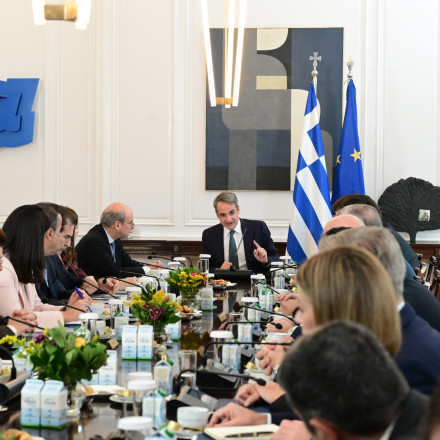 Υπουργικό Συμβούλιο: Στο Κτηματολόγιο η έκδοση των οικοδομικών αδειών και οι έλεγχοι