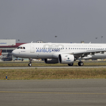 «Αγώνας δρόμου» για να επισκευαστούν τα Airbus στον πλανήτη - Ο κίνδυνος από την ηλιακή ακτινοβολία