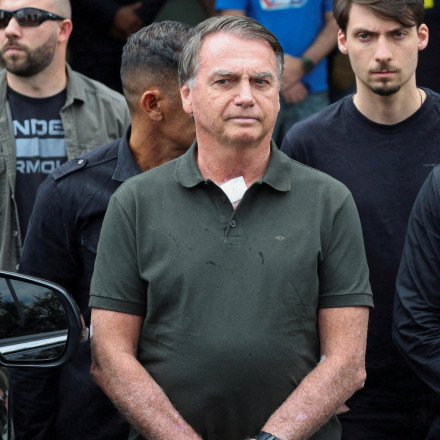 Βραζιλία: Ο Μπολσονάρου στο νοσοκομείο μετά από τραυματισμό στο κεφάλι