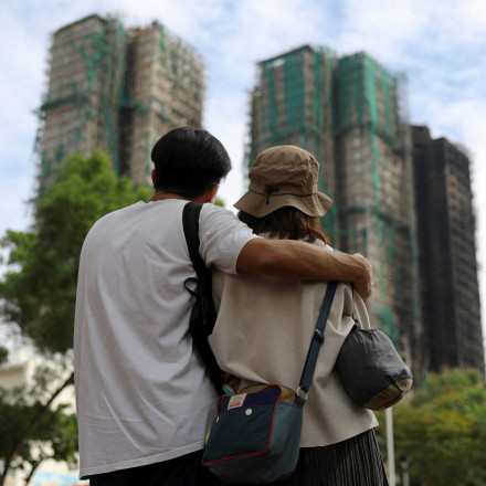 Φωτιά στο Χονγκ Κονγκ: «Μερικοί μπορεί να μην βρεθούν ποτέ» - Διαδηλώσεις φοβάται το Πεκίνο