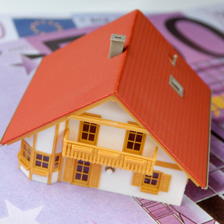 Επιστροφή ενοικίου: Στους λογαριασμούς των δικαιούχων τα ποσά - Τι κάνετε αν δεν λάβατε τα χρήματα