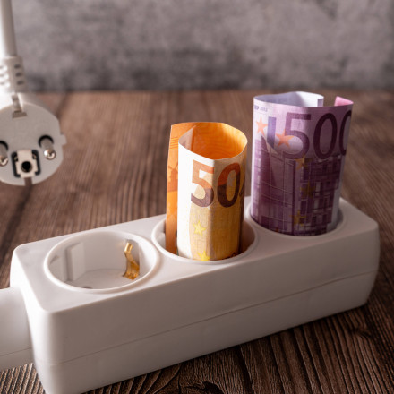 Ρεύμα: «Έρχεται» μικρή αποκλιμάκωση στα τιμολόγια Δεκεμβρίου αλλά όχι για όλους