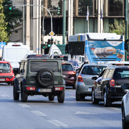 Κίνηση: «Φράκαρε» ο Κηφισός - Καραμπόλα στην Αττική Οδό προς Ελευσίνα
