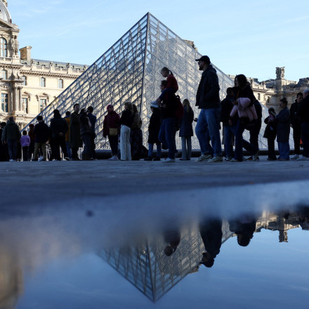 Αύξηση 45% στα εισιτήρια για τους μη Ευρωπαίους αποφάσισε το Λούβρο - Από πότε ισχύει