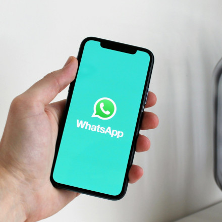 Η Ρωσία απειλεί να μπλοκάρει το Whatsapp γιατί δεν συμμορφώνεται με τους νόμους