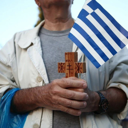 Συγκέντρωση στο Σύνταγμα για τις νέες ταυτότητες με προσαγωγές και συλλήψεις [pics]