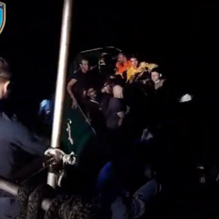 Σάμος: Εντοπισμός και διάσωση 21 ατόμων στα βόρεια του νησιού [vid]