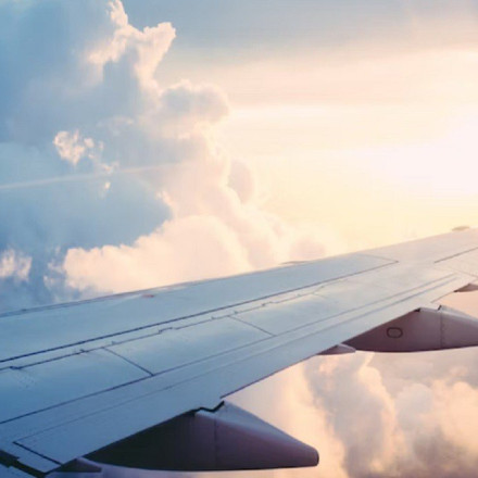 Χρονιά ρεκόρ το 2023 για τα ελληνικά αεροδρόμια – Στα ύψη η επιβατική κίνηση