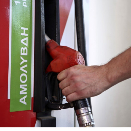 Τιμή βενζίνης: Εκτόξευση πάνω από τα 2 ευρώ – Αναλυτικά τα στοιχεία