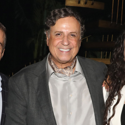 Χάρης Ρώμας: «Ο πρώτος άνθρωπος που με πίστεψε ήταν ο Μάνος Χατζιδάκις»