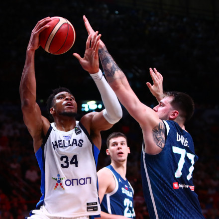 Βόμβα στο ΝΒΑ: «Ο Ντόντσιτς ζήτησε από τους Λέικερς να φέρουν τον Αντετοκούνμπο στο Λος Άντζελες»