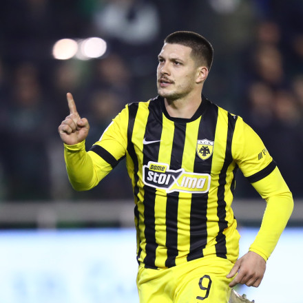 Γιόβιτς: Η «AS» υμνεί το χατ-τρικ του Σέρβου απέναντι στον Παναθηναϊκό