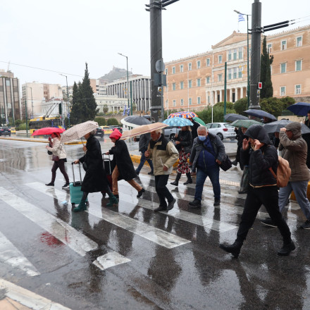 Κακοκαιρία Byron: Νέο έκτακτο δελτίο από την ΕΜΥ - Μέχρι πότε και πού θα συνεχιστούν οι καταιγίδες