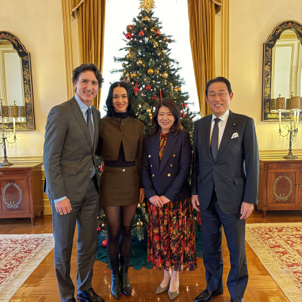 Στην Ιαπωνία η πρώτη πολιτική εμφάνιση του Τριντό με την Κέιτι Πέρι