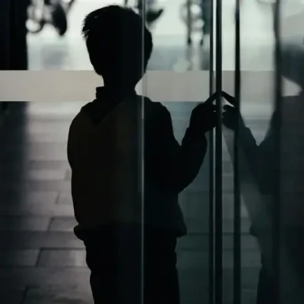 Ηράκλειο: Σύλληψη ζευγαριού μετά από καταγγελία ότι κακοποιούσαν τα οχτώ ανήλικα παιδιά τους!