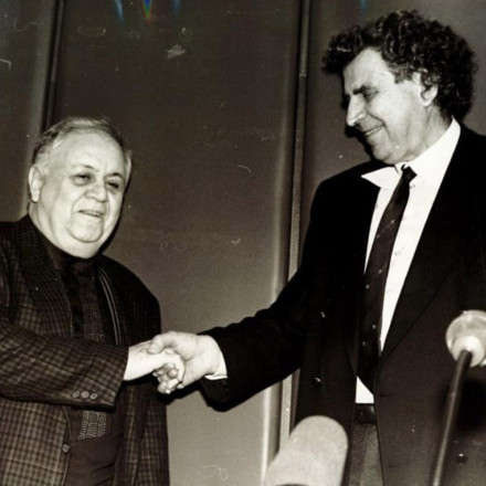 Παρέμβαση πλευράς Μίκη Θεοδωράκη για το θέμα με Χατζιδάκι: «Να γίνει σεβαστή η επιθυμία του Μάνου»