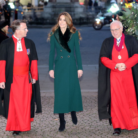 Εκθαμβωτική στην πέμπτη χριστουγεννιάτικη συναυλία της η πριγκίπισσα Κέιτ