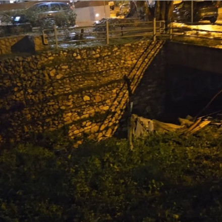 Έξαλλος ο δήμαρχος Χαλανδρίου: «Τίποτα δεν μπορεί να νικήσει την ανθρώπινη βλακεία των Αθηνέζων»