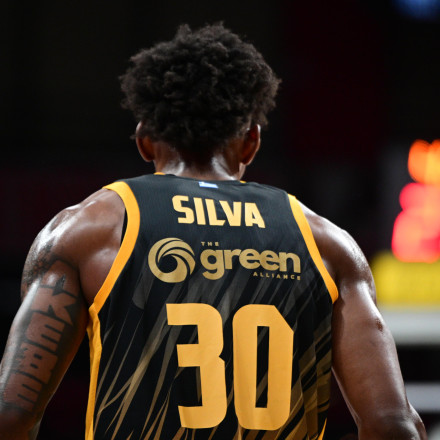ΑΕΚ: Η εμφάνιση του Κρις Σίλβα δείχνει τον δρόμο σε Ολυμπιακό-Παναθηναϊκό που πρέπει να... προλάβουν