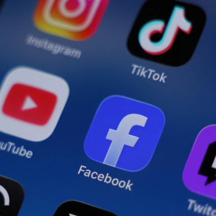 ΗΠΑ: Περιορισμοί στη χρήση των social media από ανήλικους