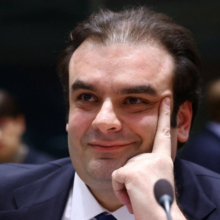 Η Ελλάδα παίρνει το τιμόνι του ευρώ–Γιατί μας αφορά η εκλογή Πιερρακάκη στην προεδρία του Eurogroup