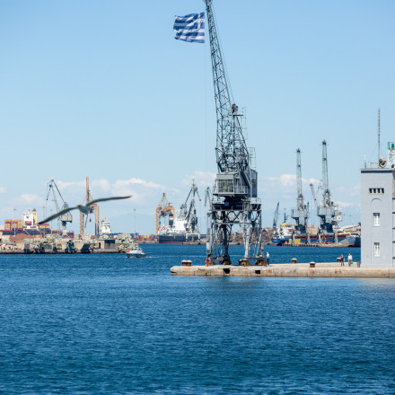 Συναγερμός στο λιμάνι Θεσσαλονίκης: Βρέθηκε οξειδωμένη οβίδα του Β’ Παγκοσμίου Πολέμου