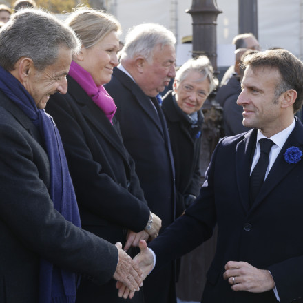 Κυκλοφόρησε το βιβλίο του Σαρκοζί - Καρφιά για Μακρόν, εγκώμια για Λεπέν
