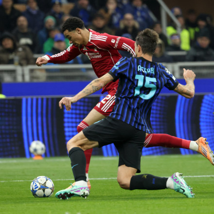 Champions League: Μεγάλη νίκη της Λίβερπουλ στο Μιλάνο - «Καθάρισε» ο Κουντέ για τη Μπαρτσελόνα