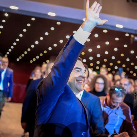 Στην «έδρα των Παπανδρέου»: Ο Τσίπρας περνά τα μπλόκα και από την Πάτρα ξεκινά τη μάχη με Μητσοτάκη