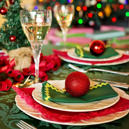 ΙΝΚΑ: «Άσκηση επιβίωσης οι γιορτές» - Στα 20 ευρώ το μοσχάρι, στα ύψη σοκολάτες και φρούτα