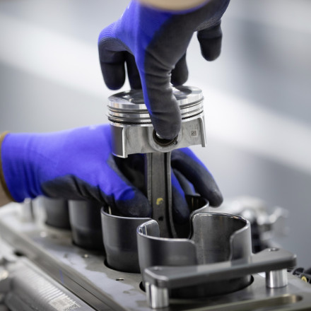 Οι λόγοι πίσω από τις μαζικές ανακλήσεις σύγχρονων κινητήρων