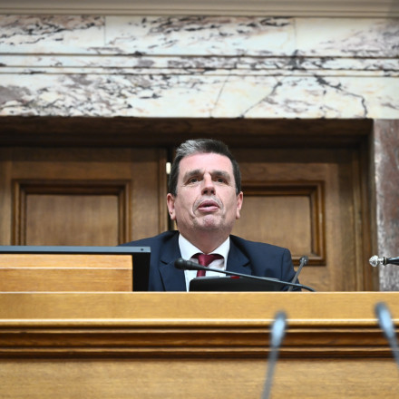 Η αιτία ήταν ο «υπουργός Δαβάκης» και όχι ο Δένδιας