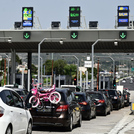 Έξοδος Χριστουγέννων με βήμα... σημειωτόν: Σε ποια σημεία της Εθνικής Οδού «κολλάει» η κίνηση
