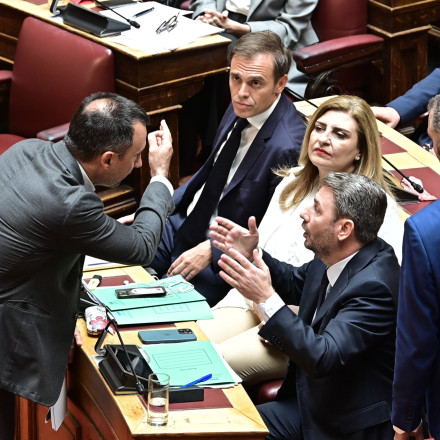 Ανδρουλάκης: Προσκλητήριο σε Κεντροαριστερά με όρους και πρόταση-έκπληξη σε Χαρίτση