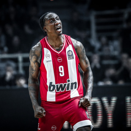 Πολύ κοντά στην Εφές ο Λι - Ολοκληρώνεται το deal με τον Ολυμπιακό