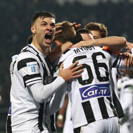 ΠΑΟΚ: Αποχαιρέτησε το 2025 με κυριαρχική εμφάνιση, νίκη σε ντέρμπι και τον Μύθου να δίνει απαντήσεις