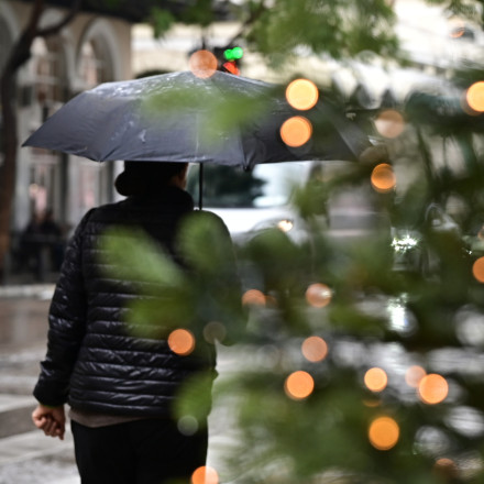 Με τι καιρό θα κάνουμε Χριστούγεννα - Πώς θα κινηθεί τις επόμενες ώρες η κακοκαιρία
