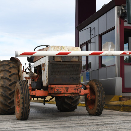 Μήνυμα Τσιάρα στους αγρότες: Ικανοποιείται το αφορολόγητο στη μάνικα, στο τραπέζι το μειωμένο ρεύμα