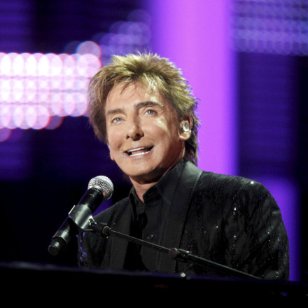 Μπάρι Μάνιλοου: Με καρκίνο του πνεύμονα διαγνώστηκε ο θρυλικός τραγουδιστής του «Copacabana»