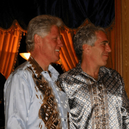 Αρχείο Έπσταϊν: Η αντίδραση Κλίντον για τη δημοσίευση φωτογραφιών του - Τραμπ: Κρίμα για τον Μπιλ