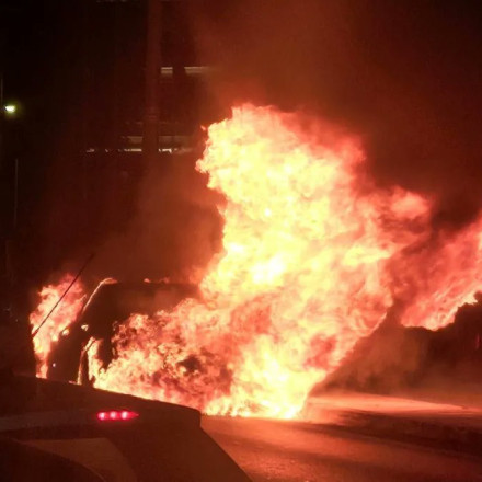 Κυκλοφοριακό χάος στην Κηφισίας λόγω φωτιάς σε αυτοκίνητο - Μεγάλο μποτιλιάρισμα