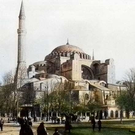 «Νενίκηκά σε, Σολομών»: Η μέρα που άνοιξε η Αγία Σοφία και άλλαξε την ιστορία