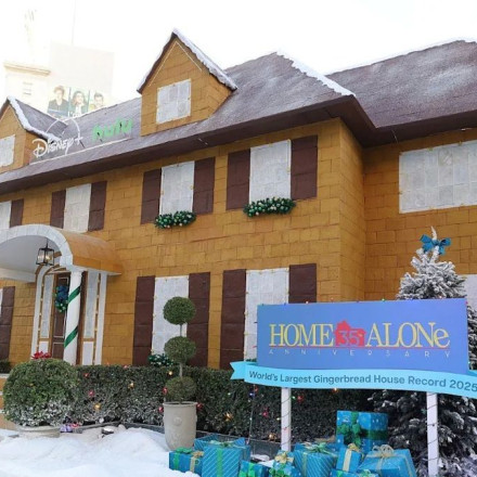 Στο ρεκόρ Γκίνες εντάχθηκε ρέπλικα από μπισκότο του σπιτιού της θρυλικής ταινίας «Μόνος στο Σπίτι»