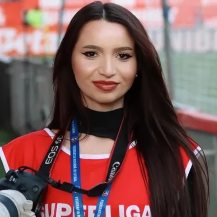 Συγκλονίζει ο θάνατος 27χρονης δημοσιογράφου:  Πήδηξε από τον 7ο όροφο κι άφησε αινιγματικό μήνυμα