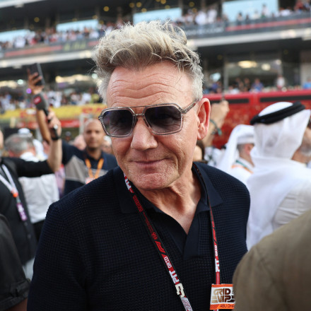 Ο Γκόρντον Ράμσεϊ πάντρεψε την κόρη του - Η ένταση έξω από την εκκλησία και το ξύλο με φωτογράφους