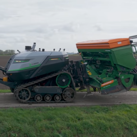 Γεωργία χωρίς αγρότες: Αυτόνομα τρακτέρ χωρίς οδηγό δουλεύουν ήδη δίπλα στην Ελλάδα