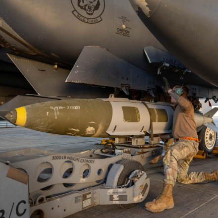 Επιχείρηση «εκδίκησης» των ΗΠΑ στη Συρία: Σφοδροί βομβαρδισμοί για τον θάνατο Αμερικανών στρατιωτών