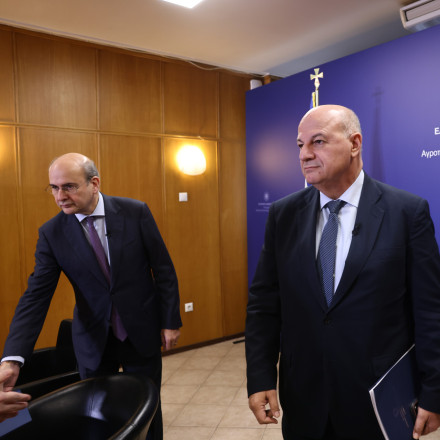 Όλα τα μέτρα στήριξης για τους αγρότες - Στα 8,5 λεπτά η κιλοβατώρα το αγροτικό ρεύμα