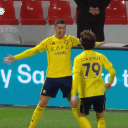 Ένα βήμα πιο κοντά στα 1000 γκολ ο Ρονάλντο: Σκόραρε με την πλάτη και το πανηγύρισε με την ψυχή του